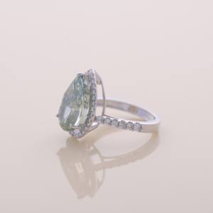 แหวนเพชรทรงลูกแพร์สีเขียวเพาะเลี้ยงในห้องปฏิบัติการ ประดับด้วยเพชรแบบฮาโล วงแหวนแบบพาเว่ ทอง 9K สีเหลือง/ขาว/โรสโกลด์ |   รับรองโดย IGI ชุบโรเดียม หรูหรา สั่งทำพิเศษ - Product Image 5