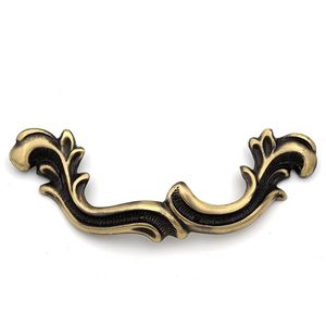 Poignées et boutons de tiroir en laiton sculpté vintage, de haute qualité, à détection tactile, motif vertical, finition antique, décoratifs - Product Image 1