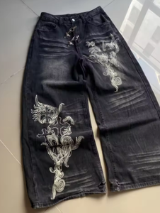 Jean en denim coupe droite taille mi-haute, délavage foncé, coupe classique, respirant, écologique, style vintage, en coton, collection Printemps 2026, dernier design - Product Image 6