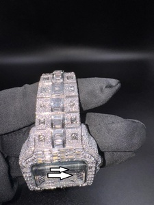 นาฬิกาข้อมือหรูหรา ตัวเรือนสแตนเลสทรงเหลี่ยม 41 มม. หน้าปัดอนาล็อก ประดับเพชรโมอิสซาไนต์ ระบบอัตโนมัติ กลไกจักรกล ผลิตด้วยมือ ปุ่มกดแบบซ่อน - Product Image 6