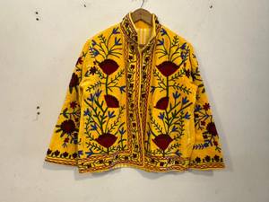 Chaqueta de Invierno para Mujer, Ecológica, Transpirable, de Algodón Acolchado, Estilo Kantha Sanganeri Jaipuri, Estampado Floral, Blanca, Largo Regular - Product Image 5