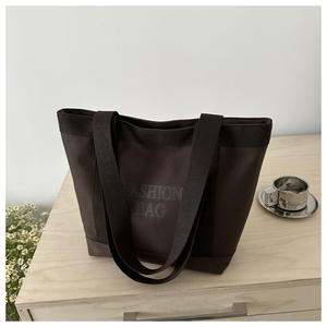 Sac fourre-tout à bandoulière en toile grande capacité avec imprimé lettres, nouvelle collection été 2026, tendance, simple et décontracté - Product Image 5