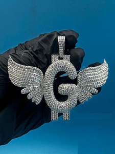 จี้รูปตัวอักษร G ประดับเพชรโมอิสซาไนต์ พร้อมสร้อยคอแบบ Iced Out สีเงิน สไตล์ฮิปฮอป ของขวัญเครื่องประดับเงินจาก ZAWO HOUSE - Product Image 1