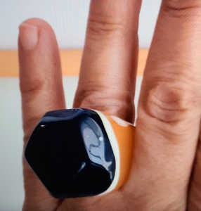 Anillo de resina de moda colorido hermoso pulido hecho a mano de la mejor calidad personalizado al por mayor para mujer hecho a mano en la India - Product Image 6