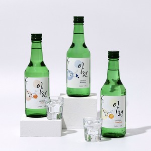 โซจูอาร์ยอน รสชาติมะม่วง ผลิตโดยบริษัทโซวัน ขนาด 360 มล. ขวดสีเขียว กรองด้วยถ่านไม้ไผ่ - Product Image 2
