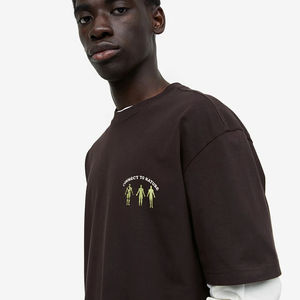 เสื้อยืดผู้ชายทรงหลวม ดีไซน์เก๋ไม่ซ้ำใคร เนื้อผ้าคอตตอนหนานุ่ม แขนสั้น รับสกรีนโลโก้ตามสั่ง ปรับแต่งได้ - Product Image 5