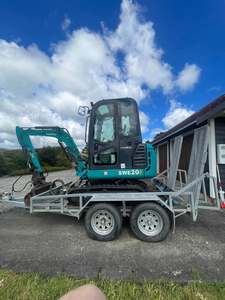 Mini-excavatrice d'occasion Sunward avec pompe hydraulique, boîte de vitesses et chenilles pour l'entretien et le remplacement d'équipements - Product Image 4