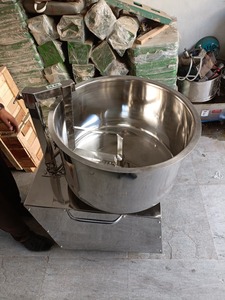 Máquina mezcladora de harina de gramos muy recomendada, componente de núcleo de Motor mezclador Besan de cuerpo de acero inoxidable más vendido para máquina de panadería - Product Image 4