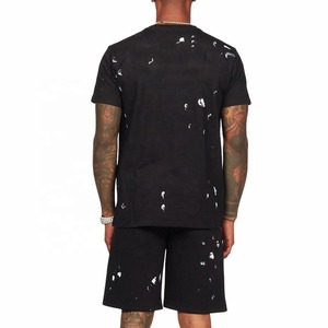 Conjunto de camiseta y pantalón corto personalizado con pedrería, estilo vintage, lavado ácido, cuello redondo, algodón 100% de alto gramaje, estampado serigrafiado, corte holgado y gráfico. - Product Image 2
