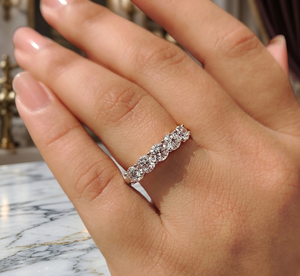 Anillo de Boda Unisex con 5 Diamantes Redondos Cultivados en Laboratorio de 2.00 Quilates, Oro 10K/14K/18K/PT950/S925, Certificado IGI, de Lujo - Product Image 2