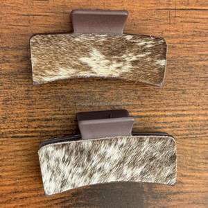 2025 nouveauté personnalisé peau de vache mignon cheveux griffes élégant Design de luxe en cuir véritable pinces à cheveux pour femmes cheveux accessoires - Product Image 2