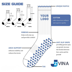 Chaussettes antidérapantes mi-mollet en jacquard motif fraises, avec bordure à volants, en coton doux et confortable pour Reformer Pilates, Barre et Yoga - Product Image 6