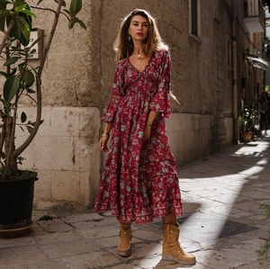 Vestido largo con estampado de flores de color granate para mujer y niña para uso diario y de fiesta - Product Image 5