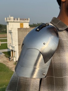Gorget d'armure de chevalier médiéval avec épaulettes – Costume de cosplay ANAS AHMAD - Product Image 3
