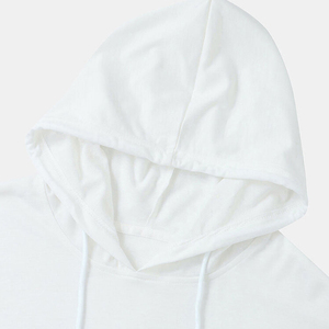 Sweat à capuche douillet en polaire avec coutures renforcées, tissu résistant et coupe moderne, idéal pour la superposition et le quotidien. - Product Image 3