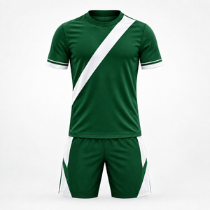 Ensemble de maillots de football personnalisés, imprimés numériquement, en polyester, uniforme de football à manches courtes, col rond, kit d'équipe, fabricant en gros - Product Image 2