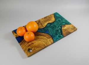 Planche à découper artistique en résine époxy et bois, fabriquée à la main, pour viande, légumes, fruits et fromages, prix de gros - Product Image 2
