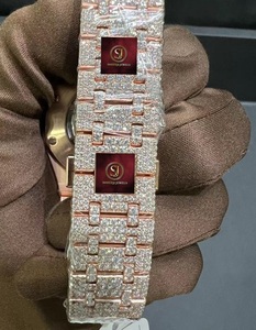 Shreeji Jewels - Brazalete Unisex de Acero Inoxidable de Lujo con Cierre Plegable, GPS, Resistente al Agua 3BAR, Alarma, Alta Calidad, 42 mm, Joyería de Moda - Product Image 2