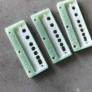 ชิ้นส่วนการประมวลผลการแกะสลักด้วย CNC แผ่น G10 FR4 แผ่นไฟเบอร์กลาสอีพ็อกซี่ FR4 3240 - Product Image 3