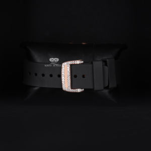 Reloj de hombre con forma de tonneau, diamantes de moissanita engastados, esfera de cronógrafo esqueletizada, tono rosa, estilo Hip Hop, correa de caucho - Product Image 2