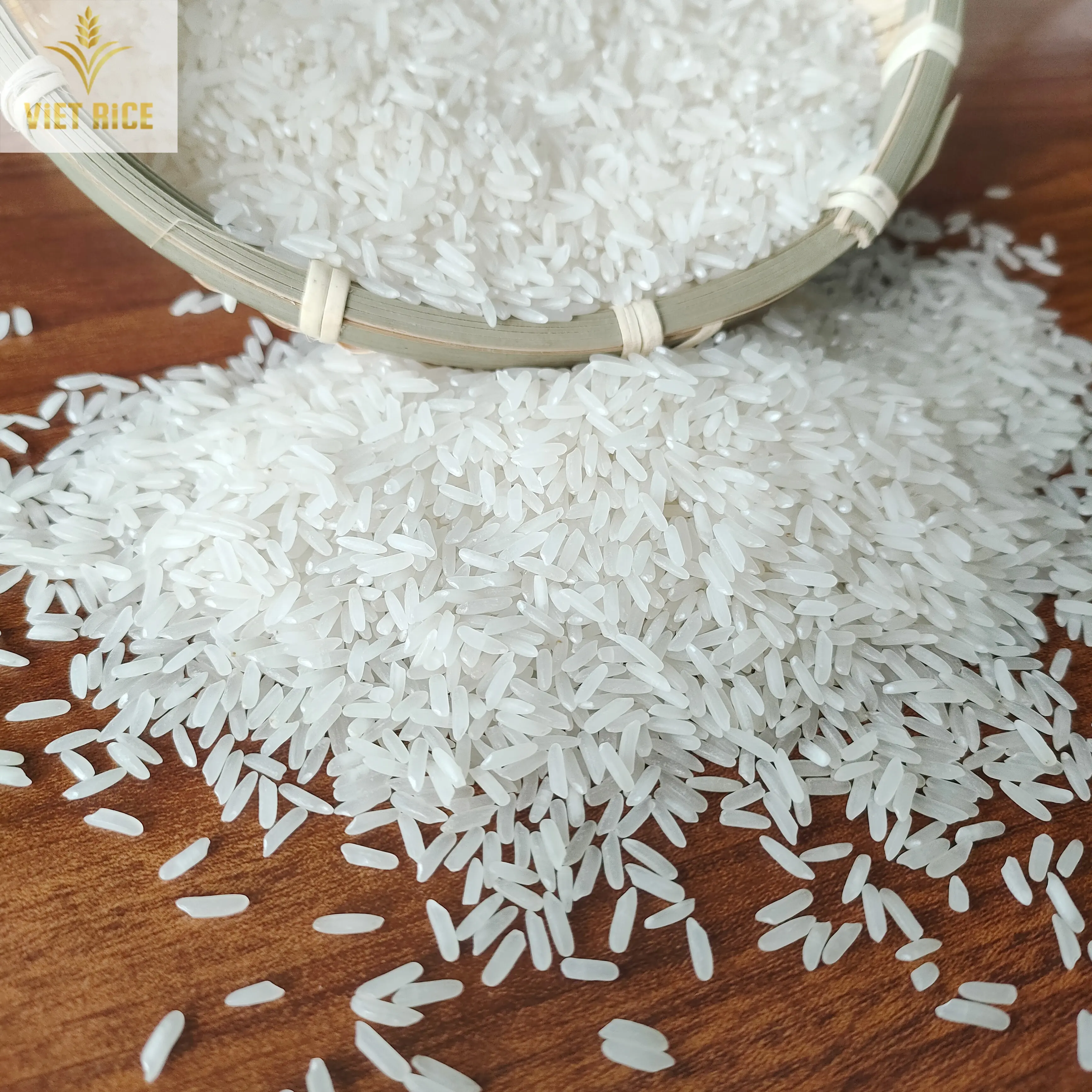 Riz au jasmin Riz blanc à grains longs provient d'une usine de riz vietnamienne réputée au prix le plus bas (Contact + 84 769340108)