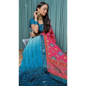 Diseñador Lehenga Choli para fiestas Ropa tradicional china con secuencia y trabajo de hilo - Product Image 1