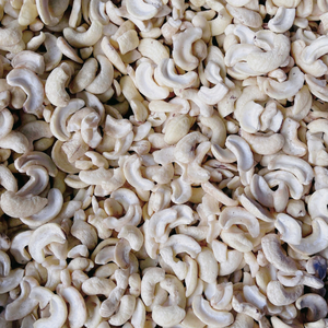 เม็ดมะม่วงหิมพานต์ราคาถูกแบบขายส่ง เม็ดมะม่วงหิมพานต์แบบแยกเปลือกและเนื้อ SANTIGO - Product Image 1