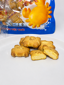 Sweet Sandwiched Crab-Shaped Biscuits with Creamy Milk Filling Semi-Hard Texture Vietnam Manufacturer Custom OEM/ODM Available - Product Image 1