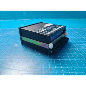 Alimentation pour contrôleur de stroboscope Kyoto Denkiki PS-06 ZM, utilisée comme pièce détachée d'équipement semi-conducteur d'époque - Product Image 5