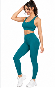 Ensemble de yoga deux pièces pour femme : Soutien-gorge de sport et leggings taille haute – Tenue de sport personnalisée pour gym, Pilates, fitness – Respirant et séchage rapide - Product Image 5
