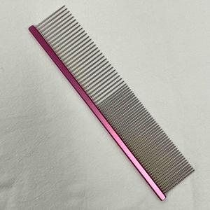 Peigne de toilettage pour animaux de compagnie professionnel, écologique, en acier inoxydable, avec dents étroites et larges pour chiens et chats - Product Image 1