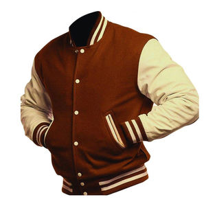 Veste varsity marron pour homme avec manches crème, fermeture boutonnée, col rabattu, style preppy, vêtement d'automne, coupe classique - Product Image 3