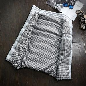 Nouveau design, col rabattu, gilet d'hiver matelassé pour homme, sans manches, léger, gilet matelassé de haute qualité pour homme. - Product Image 2