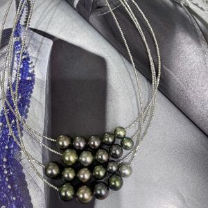 Collier élégant en perles d'eau douce de Zhuji de marque célèbre avec des étoiles scintillantes et de petites fées, 14 carats, avec des inclusions - Product Image 2