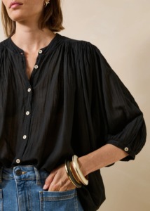 Chemise en coton froissé pour femmes |   Chemise à manches bouffantes 3/4 boutonnée |   Haut décontracté style bohème |   Fabricant de vêtements en marque privée - Product Image 6