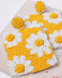 Pendientes elegantes con cuentas de semillas, diseño moderno para fiestas, pendientes colgantes con cuentas de semillas para chicas a la moda. - Product Image 2