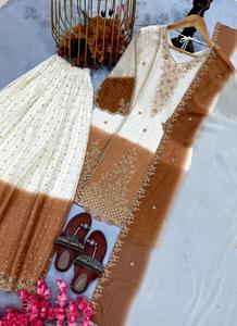 Magnifique Salwar Kameez Indien Pakistanais Gharara au Design Punjabi pour Femme, avec Broderies et Sequins Lourds, en Tissu Georgette, Idéal pour les Fêtes - Product Image 4