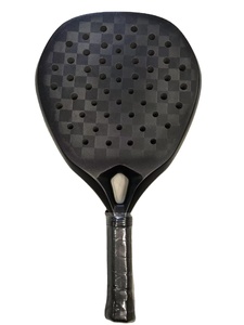 Raquette de pickleball de plage Kwiclo International en fibre de carbone avec poignée en polyester - Product Image 6