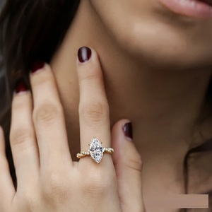 Anillo de Diamantes con Diamantes Naturales para Mujer, Colección con Certificado IGI, Compre Directamente de un Proveedor Indio de Confianza - Product Image 2