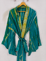 Robe kimono de luxe en soie patchwork, cache-maillot de bain, tenue de nuit, longue robe, kimono indien vintage fait main en soie de sari recyclée