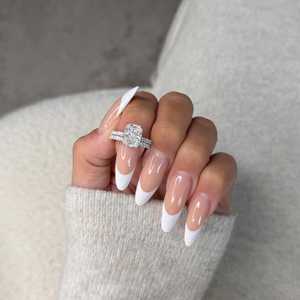 4 Carat Cushion Cut Lab Grown Diamond Engagement <b>Ring</b> for Women | 18K Gold Dreamy Luxury <b>Solitaire</b> Bridal <b>Ring</b> | Elegant Wedding - Product Image 3