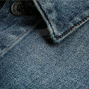 Veste en jean déchirée pour homme, style hip-hop, délavage clair, veste en jean tendance - Product Image 4