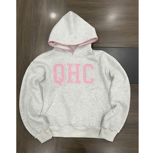 Sudadera con Capucha Personalizada para Mujer, Estilo Casual Urbano, Oversize, Blanca con Estampado de Purpurina Rosa y Bolsillo Delantero - Product Image 3