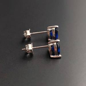 Boucles d'oreilles en forme de cœur en saphir, argent sterling, pierre de naissance de septembre, cadeau pour anniversaire, Noël, la Saint-Valentin - Product Image 4