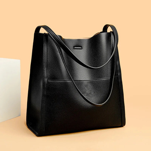 Low Price Fashion <b>Genuine</b> <b>Leather</b> <b>Bag</b> with Zipper Closure Lightweight Large Capacity Outdoor Use Latest Design Wholesale - Product Image 3