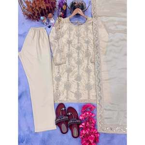 Ensemble de vêtements de fête chic pour femmes, haut et bas en soie chinon pure lourde et dupatta - pour les occasions spéciales - Product Image 1