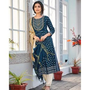 ผ้าเรยอนสีทองปักลายพื้นด้านล่างสำหรับใส่ทำงานด้วยมือ - Product Image 1