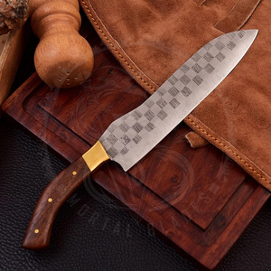 มีดเชฟดีไซน์ใหม่คุณภาพสูง เหล็กดามัสกัส ใบมีดสลักลาย ด้ามไม้สีแดง มีดหั่นสำหรับครัว - Product Image 2