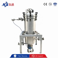 Filtre à pression semi-automatique autonettoyant à vibration exclusive pour la réduction des résidus secs et l'entretien réduit de l'huile d'olive, réduisant ainsi la consommation de main-d'œuvre