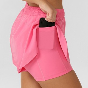 Short de sport 2-en-1 pour femme, taille haute, léger, avec doublure compressive et poches, coupe classique, idéal pour l'entraînement et la course à pied - Product Image 4
